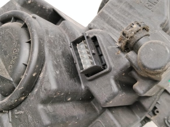 39081892 FARO IZQUIERDO OPEL ASTRA J (P10)|Desguaces La Cabaña