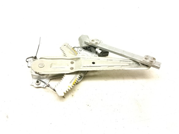   ELEVALUNAS PUERTA LAT TRA IZQ MITSUBISHI OUTLANDER II Van (CW_W)|Desguaces La Cabaña