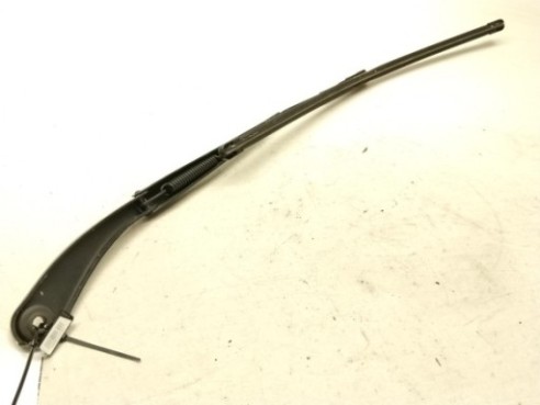 A1768203400 BRAZO LIMPIAPARABRISAS DEL IZQ MERCEDES BENZ CLASE A (W176)|Desguaces La Cabaña