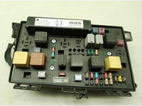13206750GX CAJA FUSIBLES EXTERIOR (BSM) OPEL ASTRA H GTC (A04)|Desguaces La Cabaña