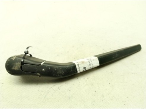 BRAZO LIMPIAPARABRISAS TRA PORTÓN VOLVO V40 Ranchera familiar (645)|Desguaces La Cabaña