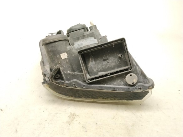93175364 FARO IZQUIERDO OPEL MERIVA A Limusina (X03)|Desguaces La Cabaña