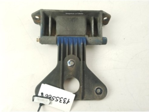 504032787 BISAGRA CAPO IZQ  IVECO EuroCargo|Desguaces La Cabaña