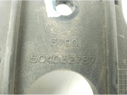 504032787 BISAGRA CAPO IZQ  IVECO EuroCargo|Desguaces La Cabaña