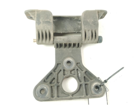504032787 BISAGRA CAPO DER  IVECO EuroCargo|Desguaces La Cabaña