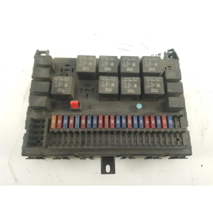 1895428 526741F01 CAJA FUSIBLES INTERIOR (BSI)  DAF XF 105|Desguaces La Cabaña