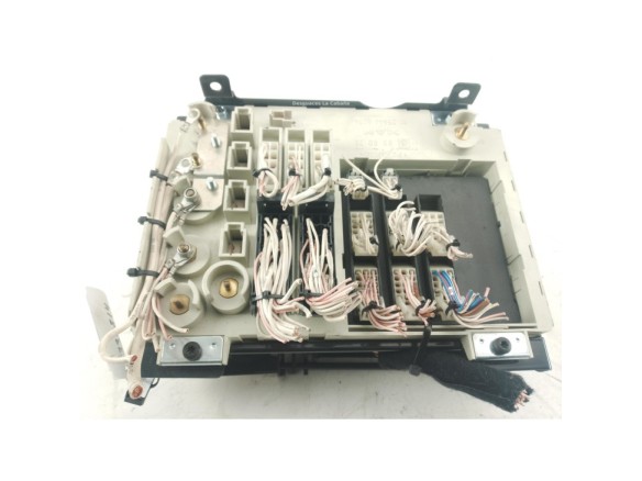81254446074 CAJA FUSIBLES INTERIOR (BSI)  MAN TGL|Desguaces La Cabaña