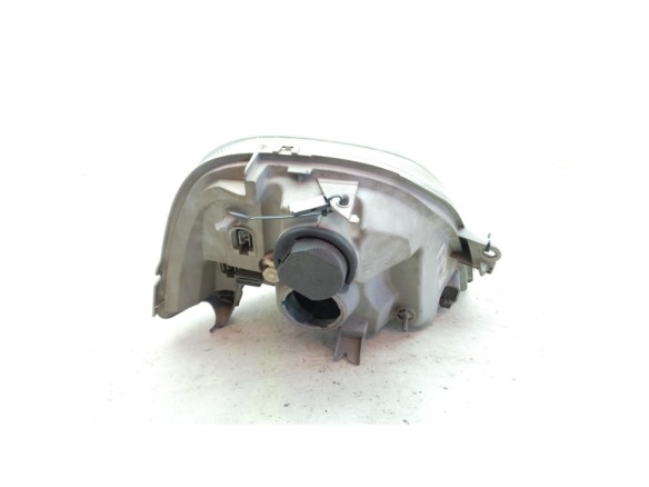8200163516 FARO IZQUIERDO  RENAULT TRUCKS MASCOTT Caja/Chasis|Desguaces La Cabaña