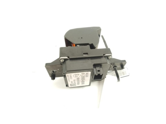 81255030390 INTERRUPTOR FRENO MANO ELECTRICO MAN TGX II|Desguaces La Cabaña