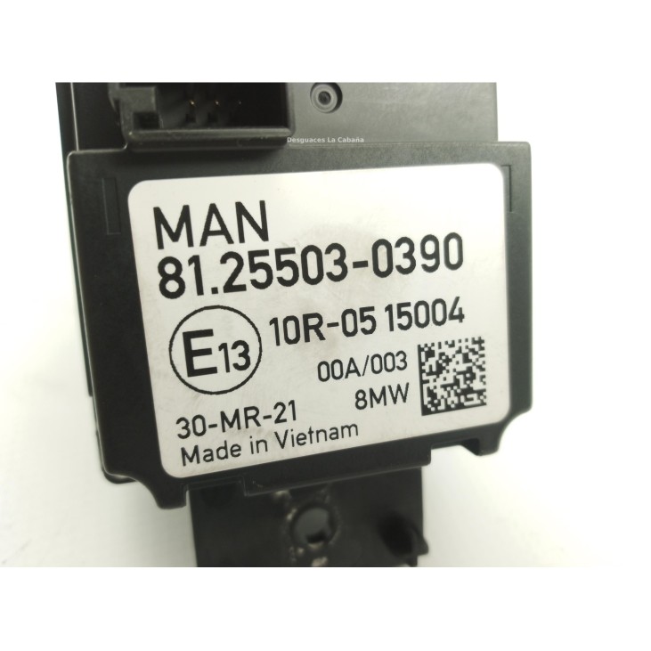 81255030390 INTERRUPTOR FRENO MANO ELECTRICO MAN TGX II|Desguaces La Cabaña