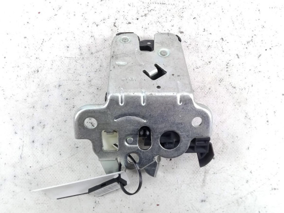 8K9827505 CERRADURA PORTON / TAPA MALETA AUDI A3 Sportback (8PA) |Desguaces La Cabaña