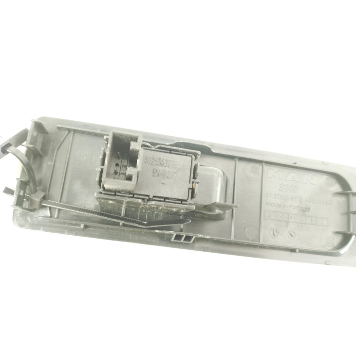 81416800074 DEFLECTOR AIRE DER MAN TGX II|Desguaces La Cabaña 2