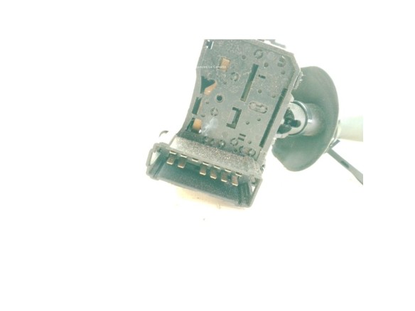 8200251704 MANDO LIMPIAPARABRISAS RENAULT TRUCKS MASCOTT Caja/Chasis|Desguaces La Cabaña