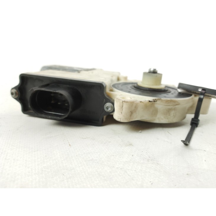 S066 095 201B MOTOR ELEVALUNAS PUERTA LAT DEL IZQ DAF XF 105|Desguaces La Cabaña