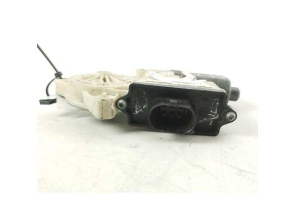 S066 095 201A MOTOR ELEVALUNAS PUERTA LAT DEL IZQ DAF XF 105|Desguaces La Cabaña