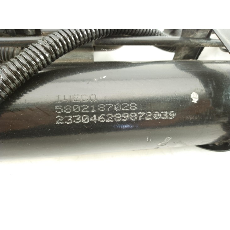 5802187028 PISTON ELEVAR CABINA IVECO Stralis|Desguaces La Cabaña