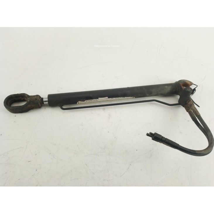 81978110042 PISTON ELEVAR CABINA MAN M 2000 L|Desguaces La Cabaña