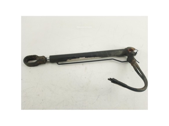 81978110042 PISTON ELEVAR CABINA MAN M 2000 L|Desguaces La Cabaña