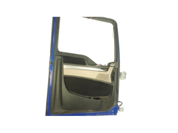 PUERTA LAT DEL IZQ MAN TGX|Desguaces La Cabaña