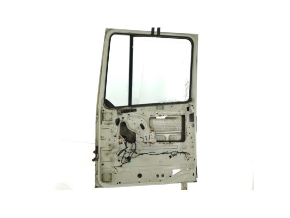 PUERTA LAT DEL DER DAF XF 105|Desguaces La Cabaña