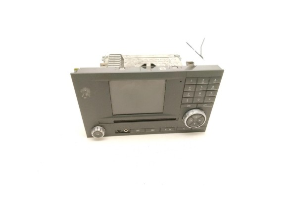 A0004467662 7620000236 RADIO MERCEDES BENZ ACTROS MP4|Desguaces La Cabaña