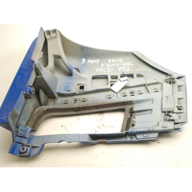 81416106754 TAPA NIEBLA DER MAN TGX|Desguaces La Cabaña