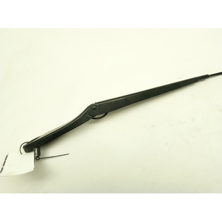 BRAZO LIMPIAPARABRISAS DEL DER VOLVO C30 (533)|Desguaces La Cabaña