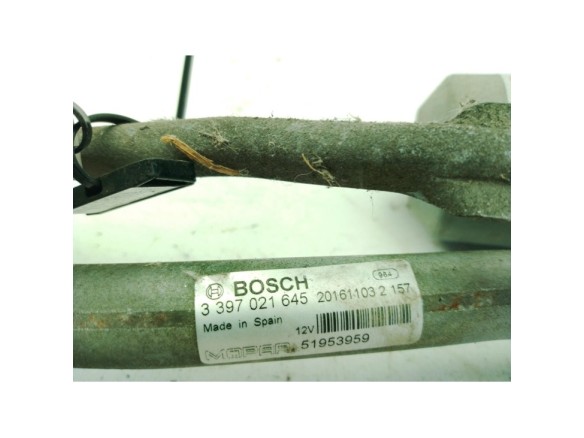 0000051953959 MOTOR LIMPIAPARABRISAS DEL JEEP RENEGADE Todo terreno, cerrada (BU)|Desguaces La Cabaña