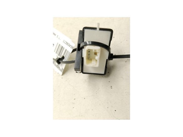 0000735603932 MANDO ELEVALUNAS PUERTA LAT DEL DER JEEP RENEGADE Todo terreno, cerrada (BU)|Desguaces La Cabaña