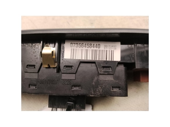0000735698066 MANDO ELEVALUNAS PUERTA LAT DEL IZQ JEEP RENEGADE Todo terreno, cerrada (BU)|Desguaces La Cabaña