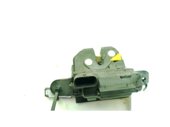 0000052096565 CERRADURA PORTON / TAPA MALETA JEEP RENEGADE Todo terreno, cerrada (BU)|Desguaces La Cabaña