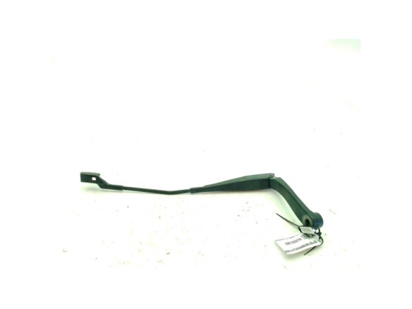 0000051953963 BRAZO LIMPIAPARABRISAS DEL DER JEEP RENEGADE Todo terreno, cerrada (BU)|Desguaces La Cabaña