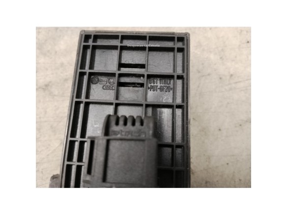 8K0959851D V10 MANDO ELEVALUNAS PUERTA LAT DEL IZQ AUDI A4 Avant (8K5, B8)|Desguaces La Cabaña