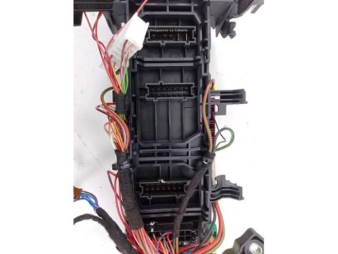 CAJA FUSIBLES INTERIOR (BSI)|Desguaces La Cabaña 2