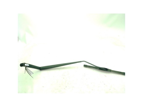   BRAZO LIMPIAPARABRISAS DEL DER NISSAN MICRA V (K14)|Desguaces La Cabaña