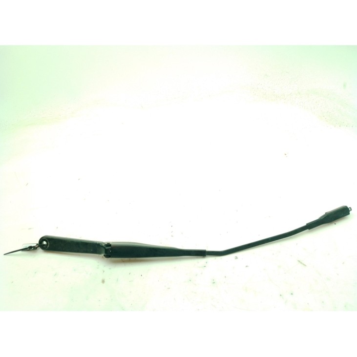 5801645537KZ BRAZO LIMPIAPARABRISAS DEL DER IVECO DAILY VI Caja/Chasis|Desguaces La Cabaña