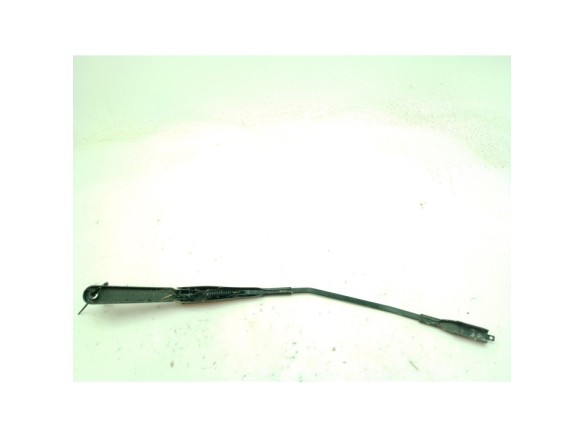 5801645537KZ BRAZO LIMPIAPARABRISAS DEL DER IVECO DAILY VI Caja/Chasis|Desguaces La Cabaña