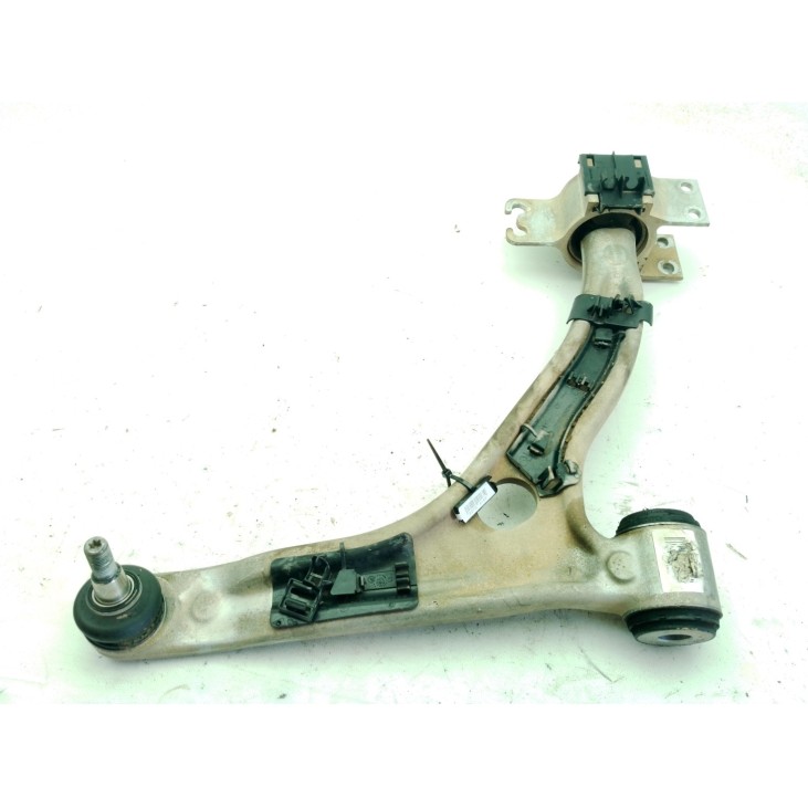A2463304800 BRAZO SUSPENSION DEL DER INF MERCEDES BENZ CLASE A (W176)|Desguaces La Cabaña