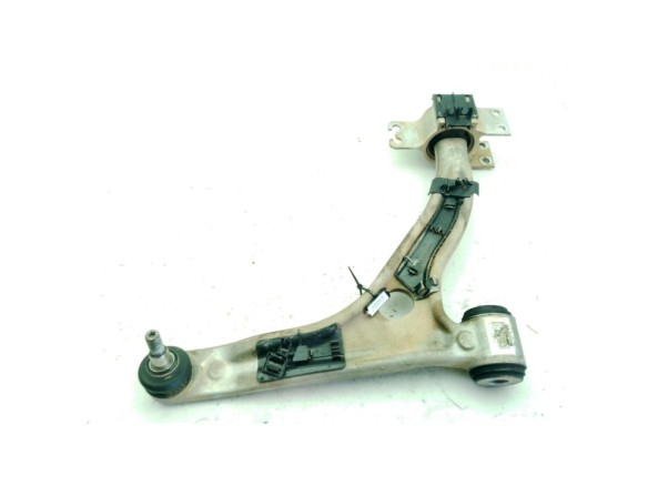 A2463304800 BRAZO SUSPENSION DEL DER INF MERCEDES BENZ CLASE A (W176)|Desguaces La Cabaña