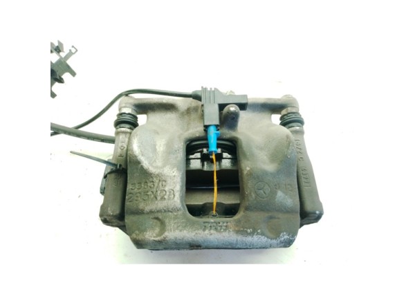 A0004216881 PINZA DEL DER MERCEDES BENZ CLASE A (W176)|Desguaces La Cabaña