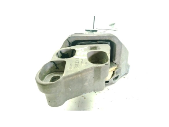   SOPORTE MOTOR IZQ MERCEDES BENZ CLASE A (W176)|Desguaces La Cabaña