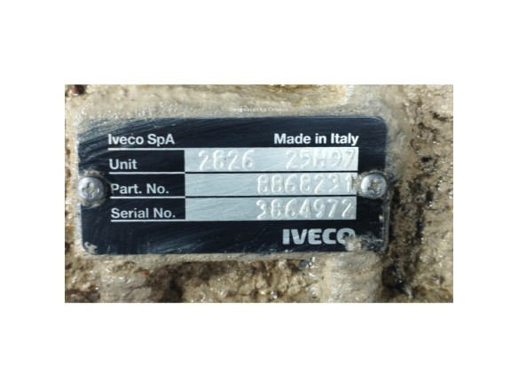 8868231 CAJA CAMBIOS IVECO DAILY I Furgón/ranchera familiar|Desguaces La Cabaña