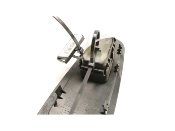 A20590515139051 MANDO ELEVALUNAS PUERTA LAT DEL DER MERCEDES BENZ VITO Furgón (W447)|Desguaces La Cabaña