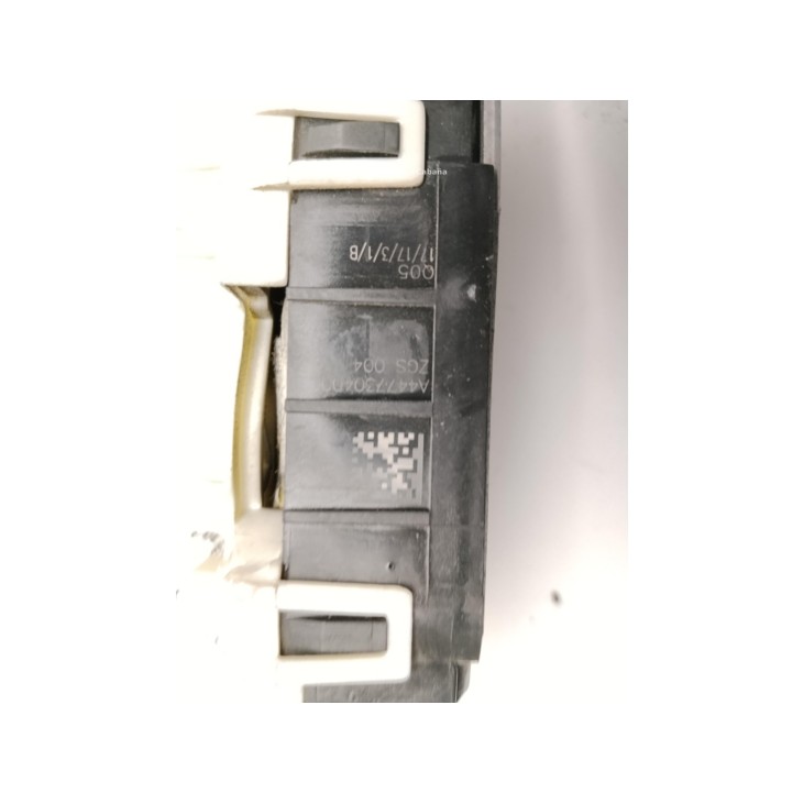 A4477304000 CERRADURA PUERTA LAT TRA DER MERCEDES BENZ VITO Furgón (W447)|Desguaces La Cabaña