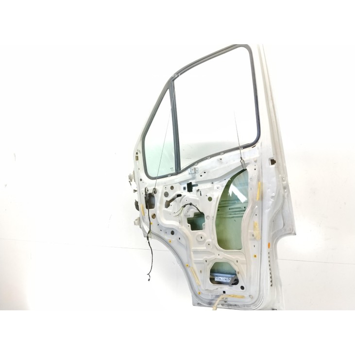   PUERTA LAT DEL DER IVECO DAILY IV Furgón/ranchera familiar|Desguaces La Cabaña