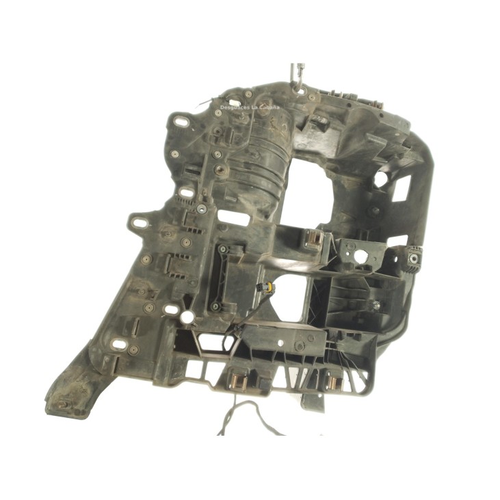 81416106759 SOPORTE FARO IZQ MAN TGX|Desguaces La Cabaña