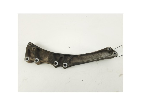 81615110023 SOPORTE ESTRIBO IZQ MAN TGX II|Desguaces La Cabaña
