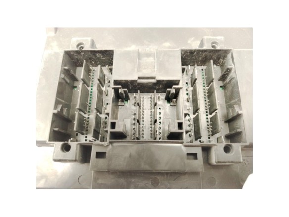 5Q0937084CM CAJA FUSIBLES INTERIOR (BSI) VW CRAFTER Furgón (SY_)|Desguaces La Cabaña