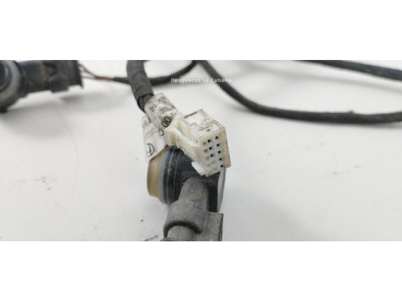 A0009059300 SENSOR PARKING TRA CENTRAL DER MERCEDES BENZ CLASE C (W205) |Desguaces La Cabaña