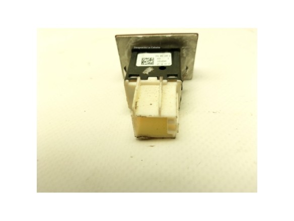 3T0953235D, INTERRUPTOR WARNING SKODA SUPERB II (3T4)|Desguaces La Cabaña